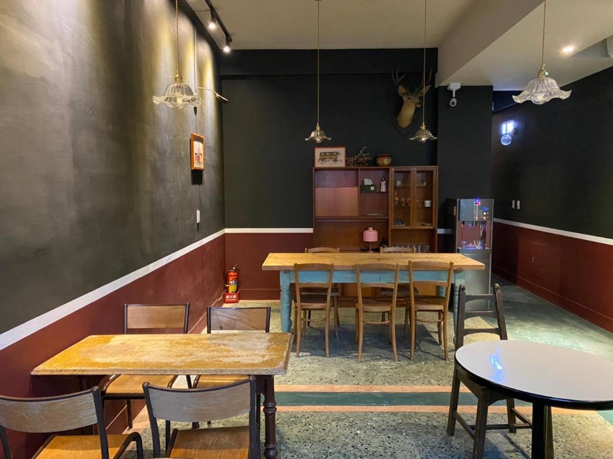 良文旅2館ryou Hotel Vintage - II 타이난 외부 사진