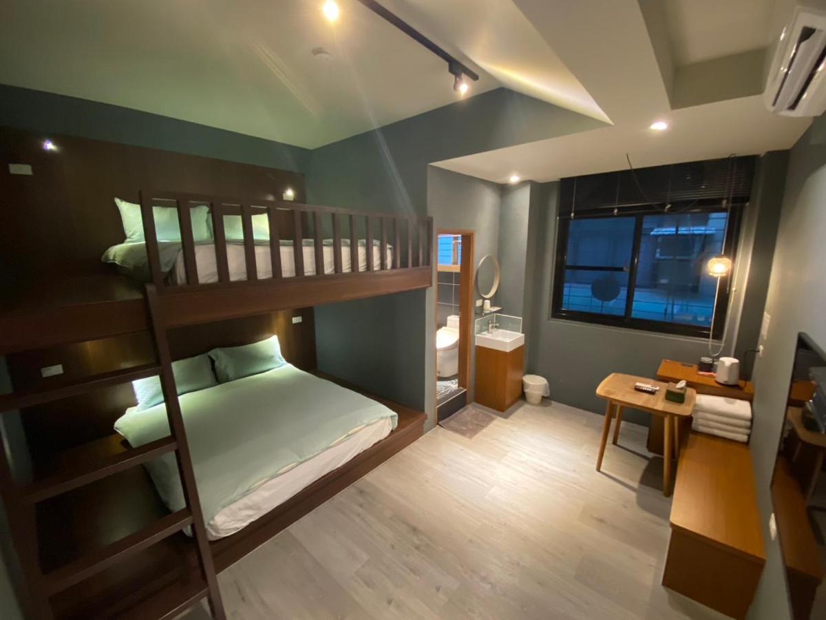 良文旅2館ryou Hotel Vintage - II 타이난 외부 사진