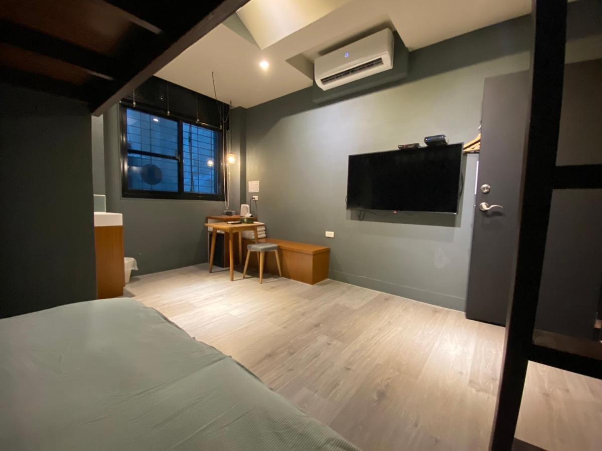 良文旅2館ryou Hotel Vintage - II 타이난 외부 사진
