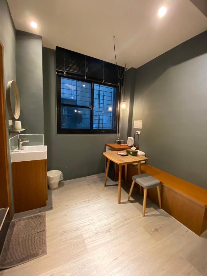 良文旅2館ryou Hotel Vintage - II 타이난 외부 사진